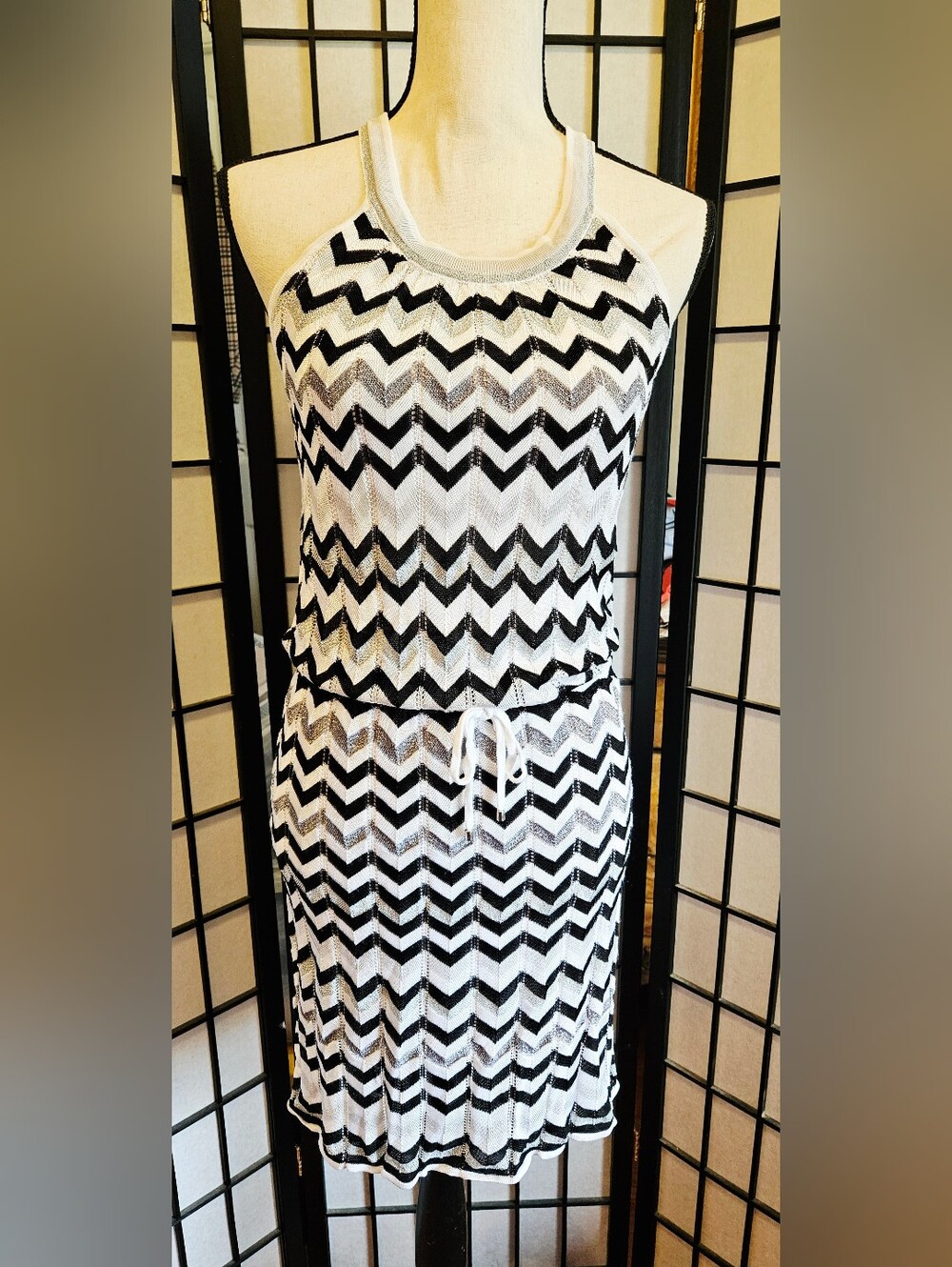 White House Black Market Small Chevron Black, White & Silver Print Sleeveless...